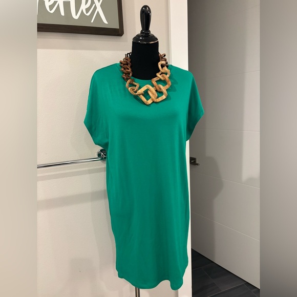 Emerald Green Women's Dress - Picture 1 of 3